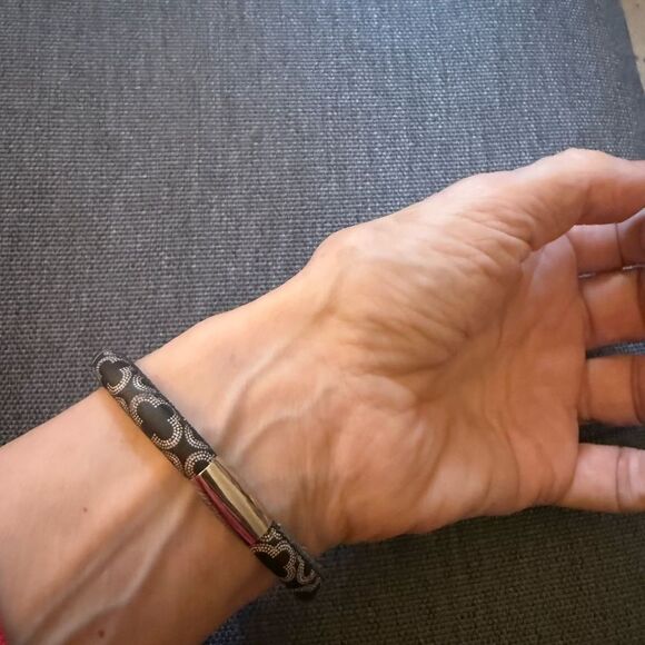 NWOT Brighton Woodstock Single Beige Python Embossed Leather Bracelet. - Picture 3 of 5